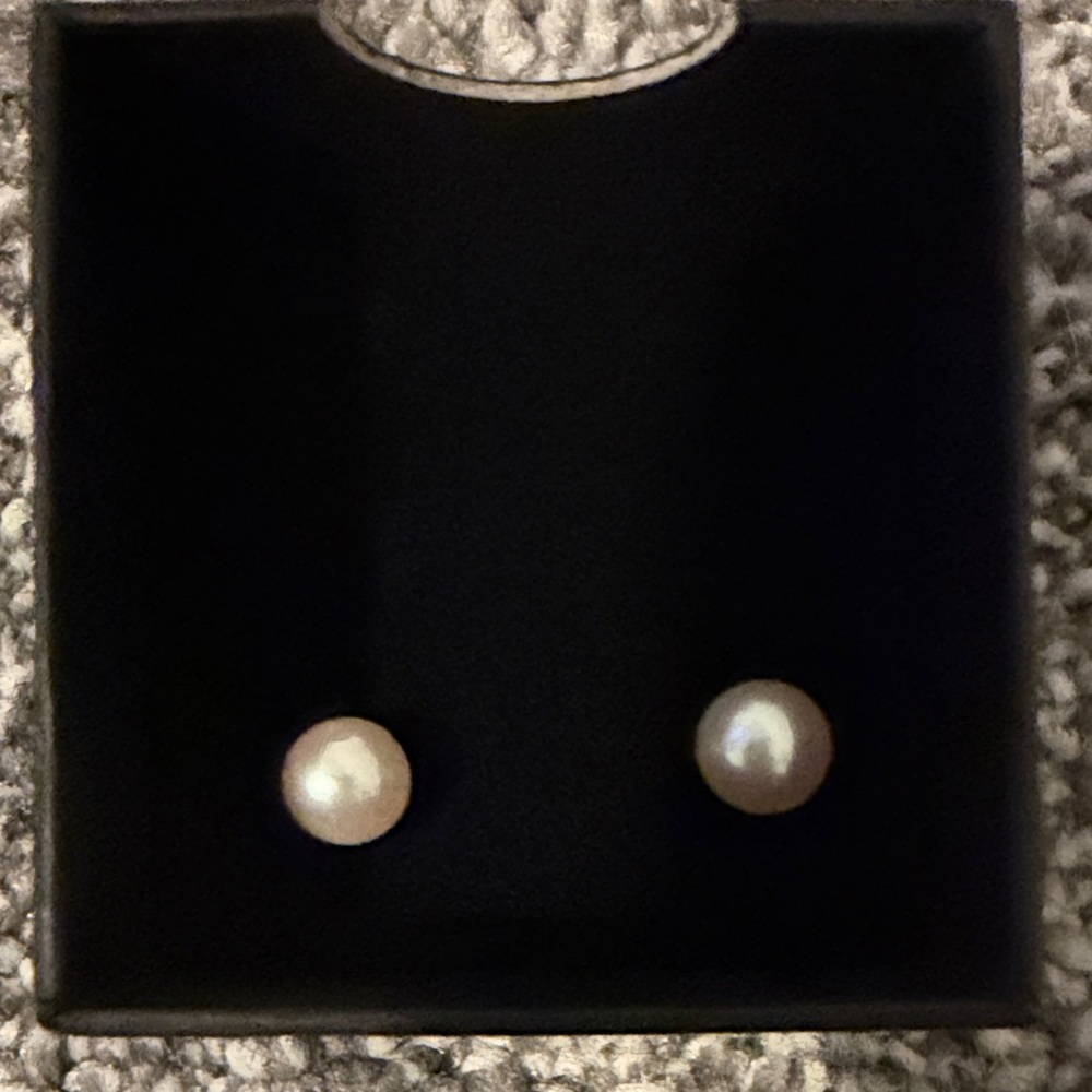 Classic Pearl Stud Earrings - White Pearl